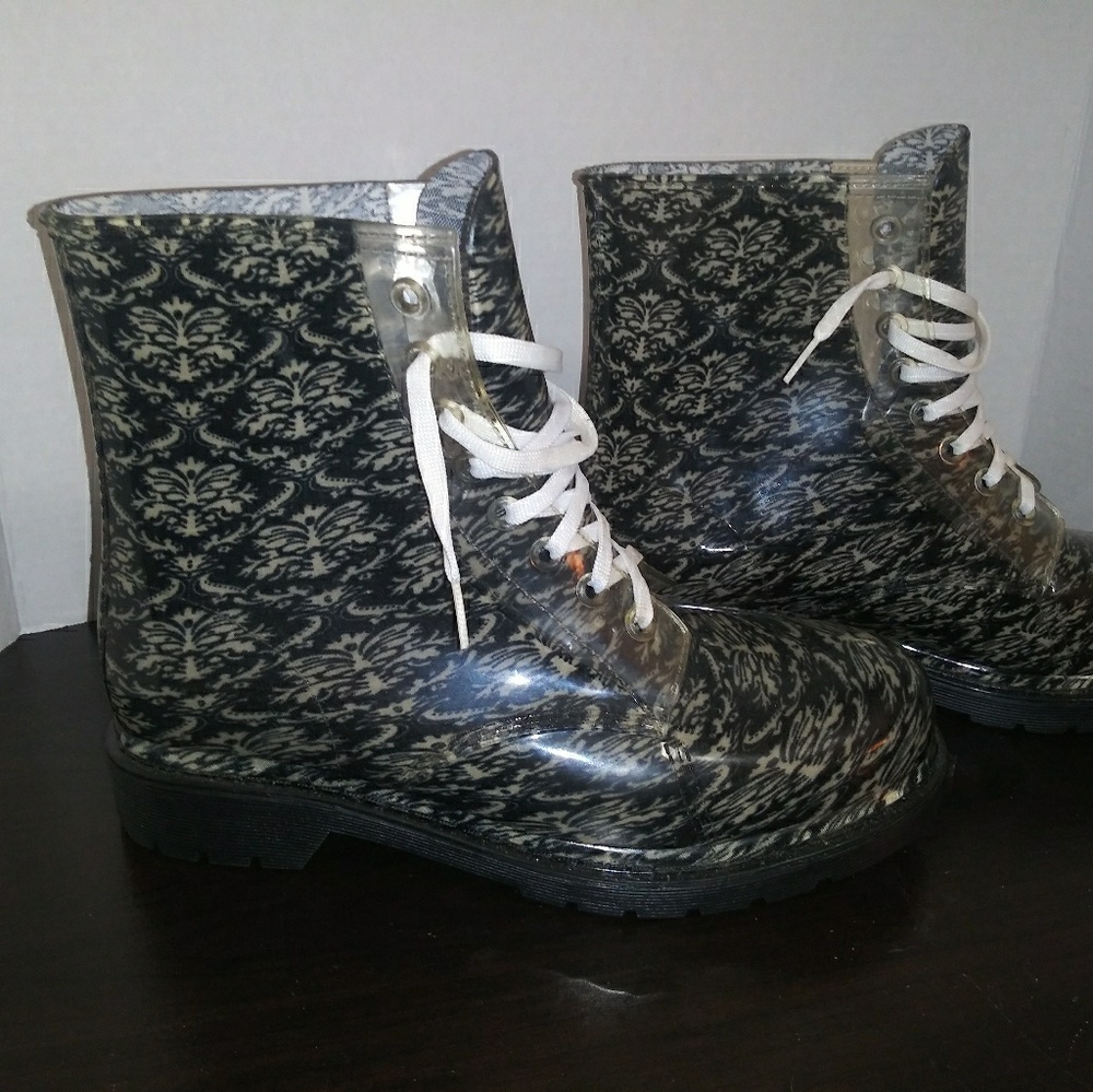 Lace up Rain Boots